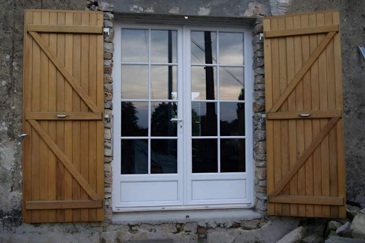 Volets en bois La Roche-sur-Yon